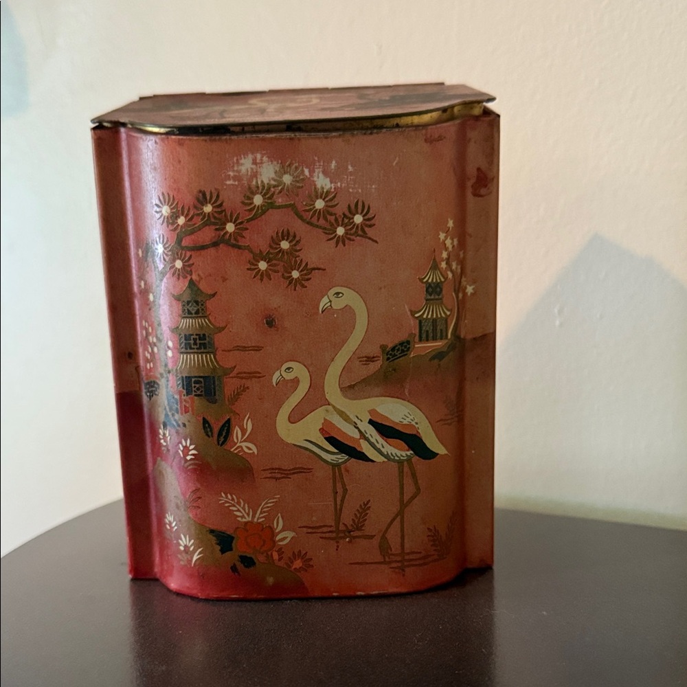 Vintage Baret Ware Chinoiserie tea tin